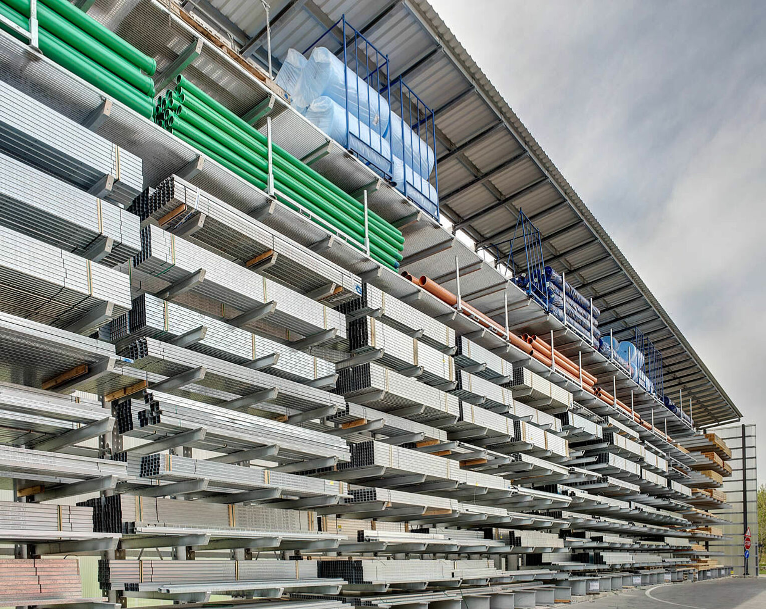 [Translate "Ireland"] Cantilever racking Yard racking