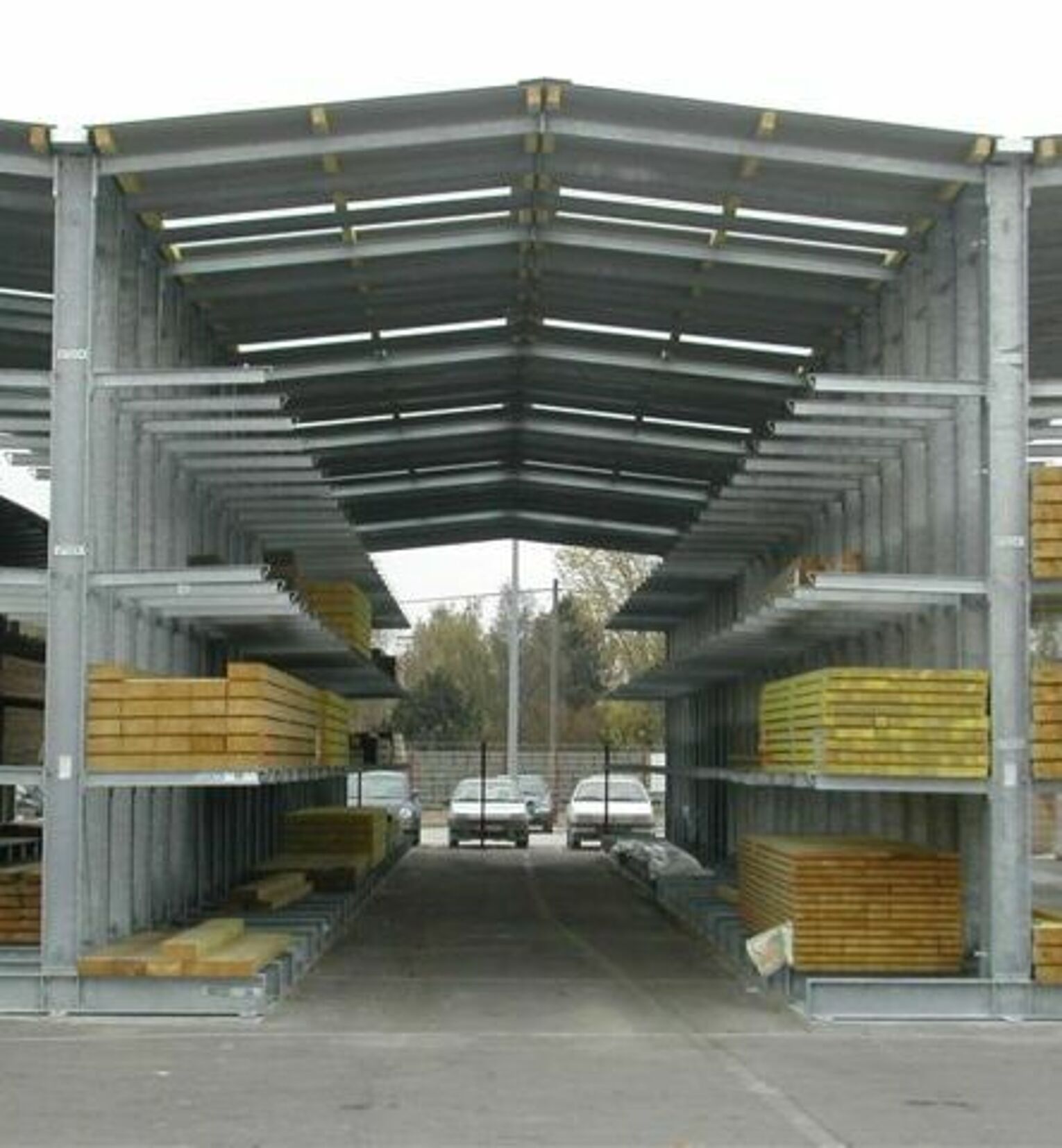 [Translate "Ireland"] Rack-clad warehouse Cantilever racking